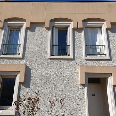 מונטיגני-לה-ברטונאוקס Maison De Ville 102M2 3 Chambres מראה חיצוני תמונה
