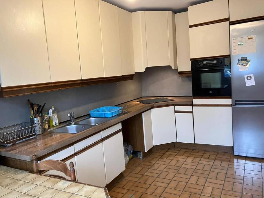 מונטיגני-לה-ברטונאוקס Maison De Ville 102M2 3 Chambres מראה חיצוני תמונה