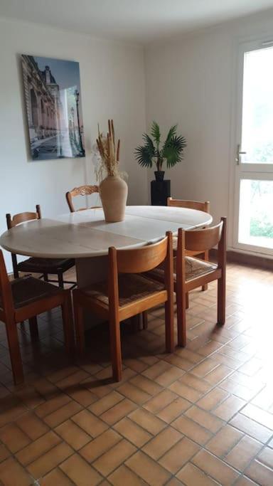 מונטיגני-לה-ברטונאוקס Maison De Ville 102M2 3 Chambres מראה חיצוני תמונה