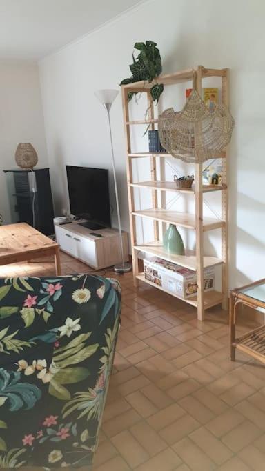 מונטיגני-לה-ברטונאוקס Maison De Ville 102M2 3 Chambres מראה חיצוני תמונה