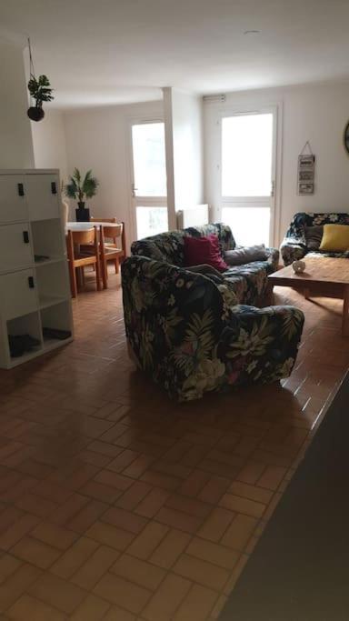 מונטיגני-לה-ברטונאוקס Maison De Ville 102M2 3 Chambres מראה חיצוני תמונה