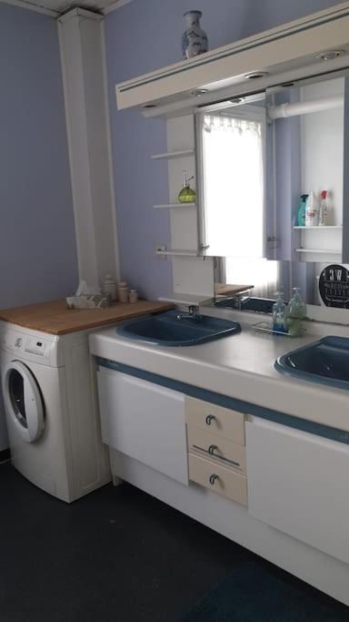 מונטיגני-לה-ברטונאוקס Maison De Ville 102M2 3 Chambres מראה חיצוני תמונה