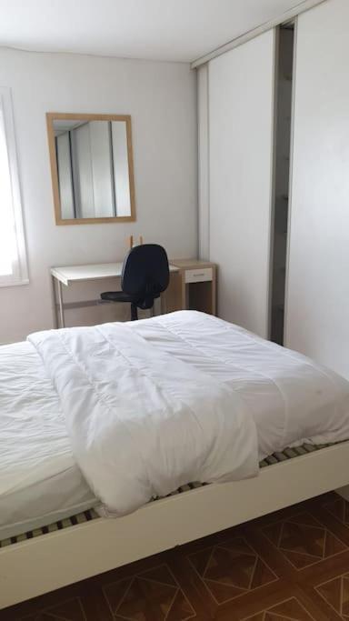 מונטיגני-לה-ברטונאוקס Maison De Ville 102M2 3 Chambres מראה חיצוני תמונה